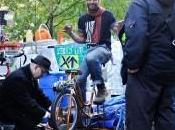 Occupy Défense, Wall Street temps libre pédalant
