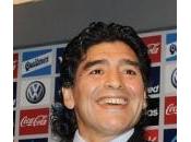 Maradona Tevez devrait choisir Milan