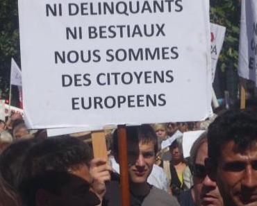 Valls, ce socialiste qui expulse des roms en plein hiver… Honte.