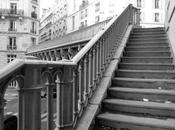 Escaliers rues Paris Portalis vers Rocher
