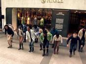 Happening marque Aigle fait buzz Champs-Elysées