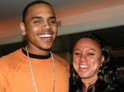 CHOC mère Chris Brown adore écouter chansons Rihanna