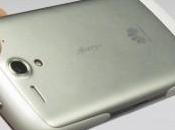 Huawei Ascend G300 smartphone pour livres