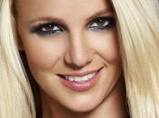 Factor Posez questions Britney pour l’avant première show