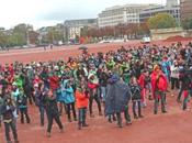 Célébration: Flashmob, tentes centaines scouts Genève…