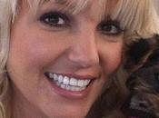 Vidéo Britney reçoit appel chien Hannah