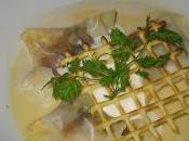 Ravioles d'escargots bouillon d'ail doux!!