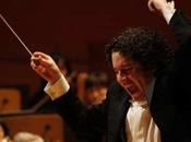 Titanesque Gustavo Dudanel dirigeant Angeles Philharmonic Orchestra