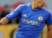 Chelsea Hazard frappe ramasseur balle