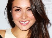Nouvelle Actrice dans Spin-Off Vampire Diaries.