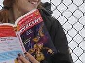 lectrices topless pour promouvoir livre Fredric Wertham