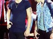 PEOPLE Harry Styles (One Direction) déculotté