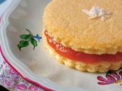 Génoise coco garnie mangue~passion