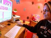 jeune fille gagne million Internet