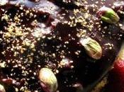 Gâteau chocolat, fraises, amandes éclats pistache végétaLien