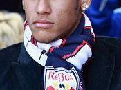 FOOTBALL. Transfert: Neymar, petite merveille brésilienne Barcelone