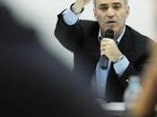 Garry Kasparov rentrera Russie