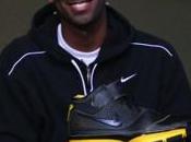 Quels sont joueurs vendent plus baskets?