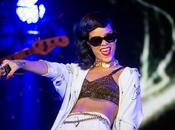 Buzz Rihanna agresse fans plein concert