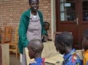 Burundi Avec livres vous allez entendre monde