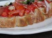 Tartine tomates, jambon Parme basilic