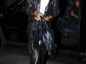Rihanna dans rues York total look Balmain...