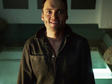 critiques Arrow Saison Episode State Queen.