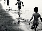 "Tous, vies, nous mourrons." Après vague