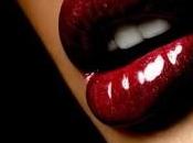 Comment porter rouge lèvres rouge?