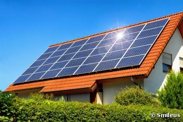 Le solaire et l'éolien passent devant les énergies thermiques