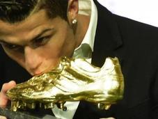 Cristiano Ronaldo reçoit troisième Soulier d’or