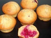 Muffins vanille coeur framboise (option glaçage chocolat blanc pistache)