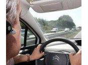 Oreillettes, casques écouteurs bientôt interdits volant France