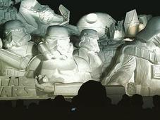 sculptures Star Wars réalisées avec neige