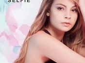 Sindy dévoile magnifique pochette album 'Selfie'