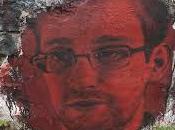 Premičre intervention vidéo-conférence d'Edward Snowden Français.