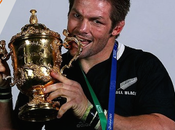 Richie McCaw stop ballon ovale