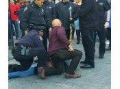 Apple Store York homme arrêté après avoir sorti sabre