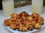 Mini croissants apéritif confit d’oignons parmesan