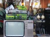 Amsterdam hôtel conçu pour gamers avec bibliothèque débordante comics