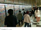 cartes Yu-Gi-Oh! dans station métro