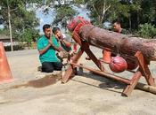 Province d'Udon-Thani phallus pour faire tomber pluie (vidéo)