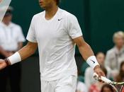Nadal fait croix gazon anglais