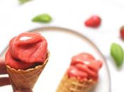 Sorbet facile fraise pointe basilic