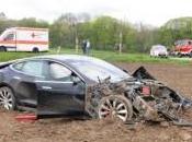 Tesla Model 2016 premier mort