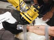 veut tester premier tatouage réalisé robot