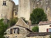 Autour forteresse Bonaguil