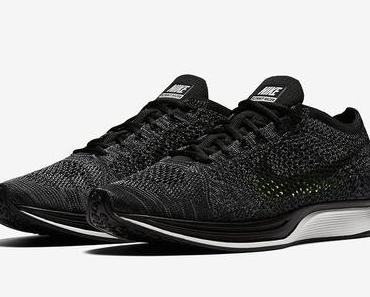 Nike Flyknit Racer Black