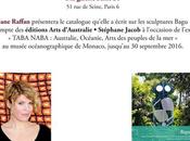 Signature d'un catalogue sculpture aborigène, septembre 2016, Paris