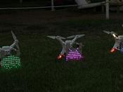 jouent Space Invaders avec drones